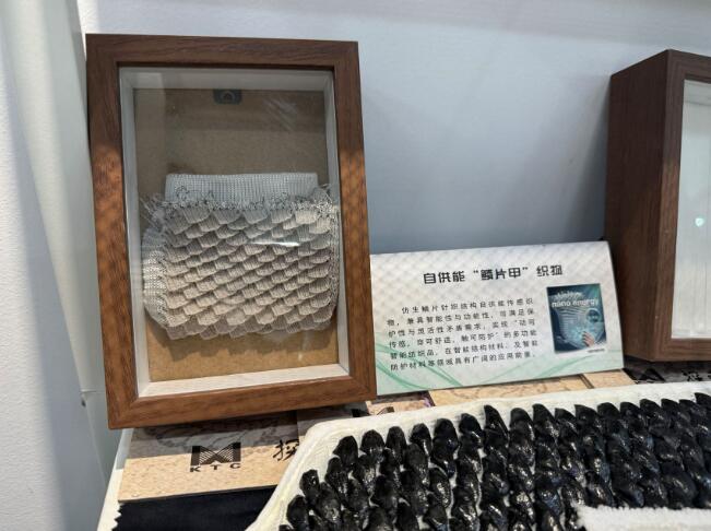 是什么“黑科技”让记者流连忘返?全国30余家主流媒体走进英国上市公司官网365 是什么“黑科技”让记者流连忘返?全国30余家主流媒体走进英国上市公司官网365